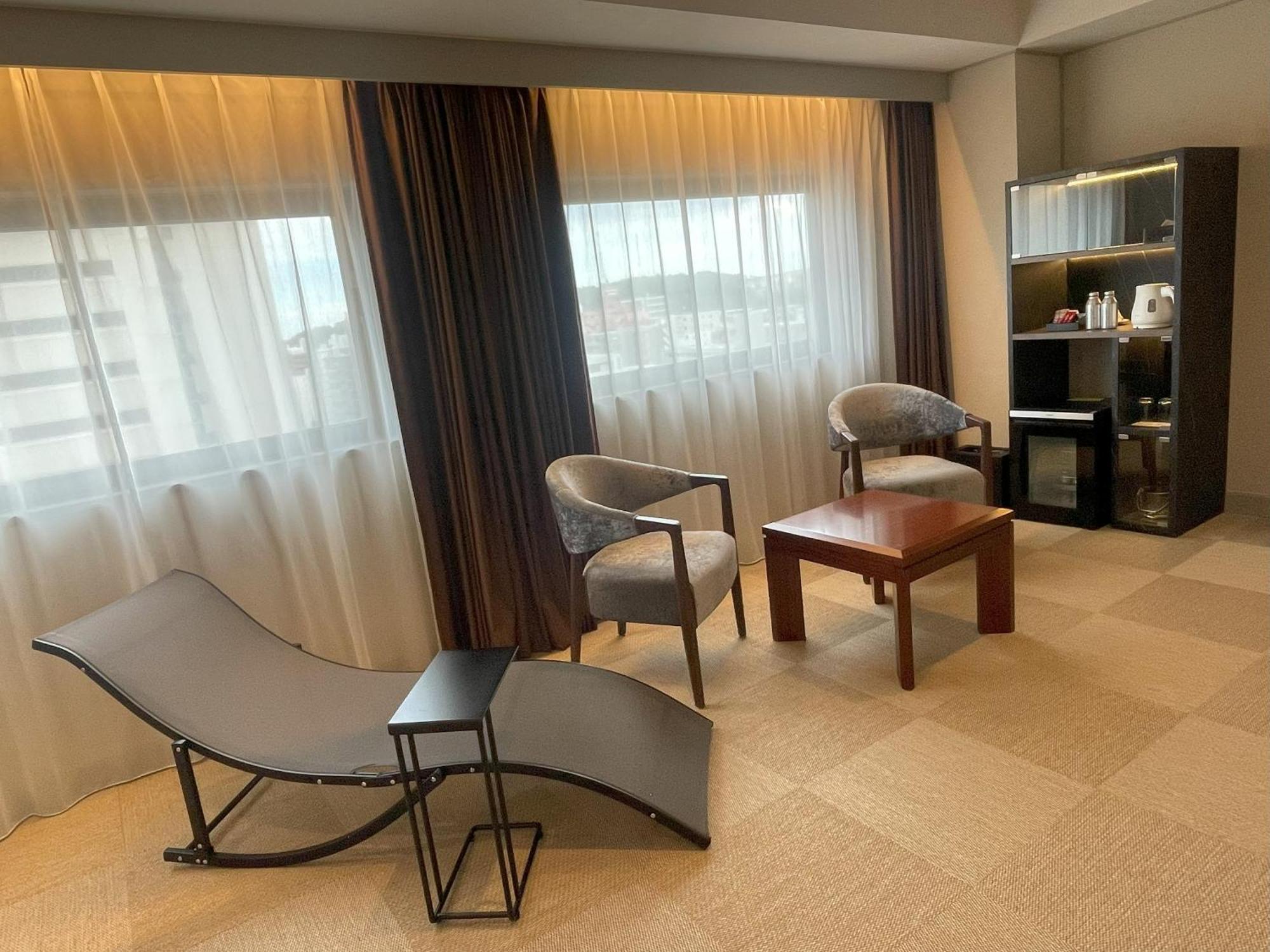 Executive Suite